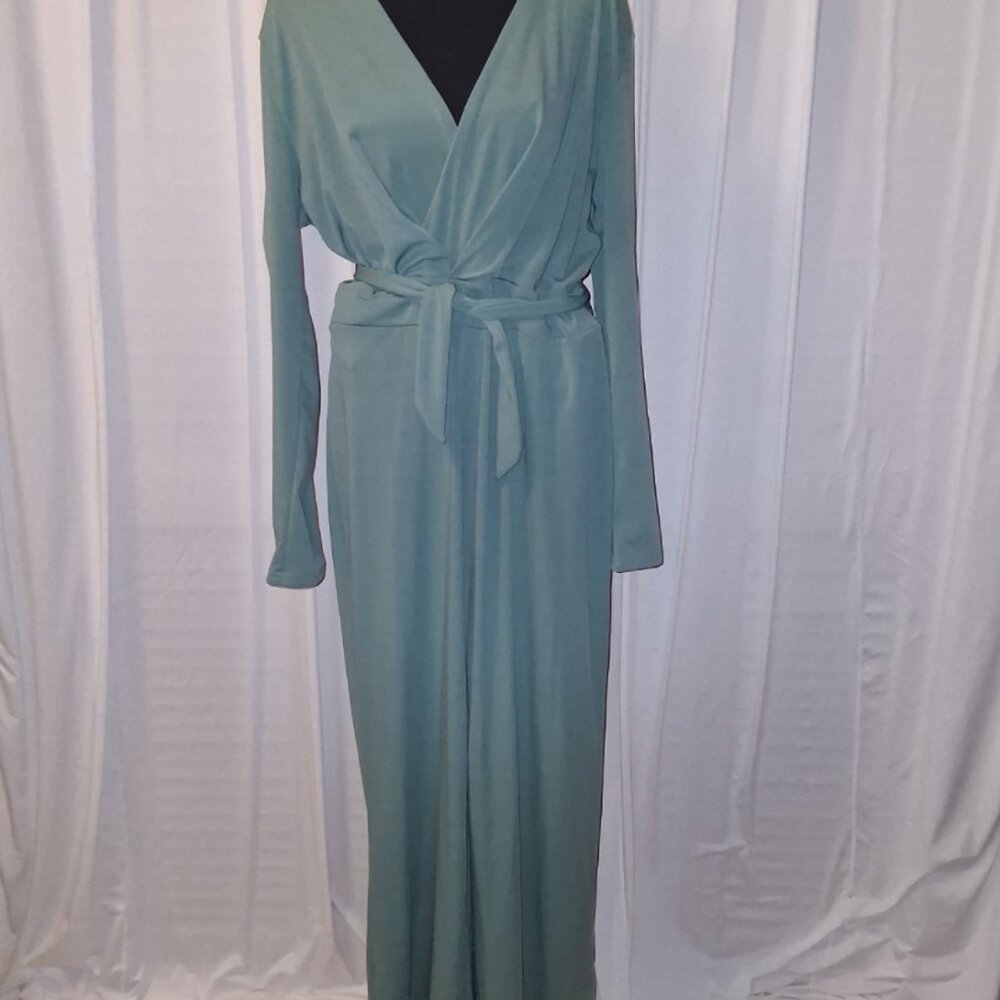 le Green Tie-Waist Jumpsuit | 3/4 Sleeve | Size L–XL - Picture 4 of 4